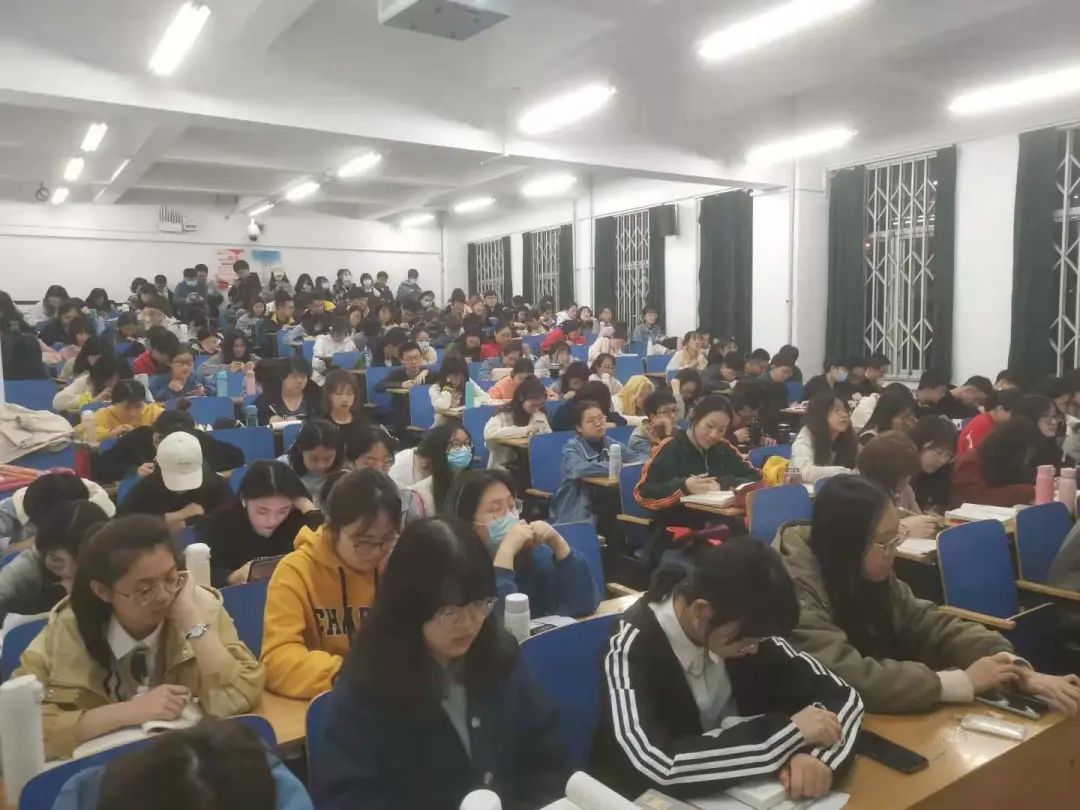 43cc24ecf0df42d88bcfc6ab9f9fcd27.jpg 43cc24ecf0df42d88bcfc6ab9f9fcd27.jpg