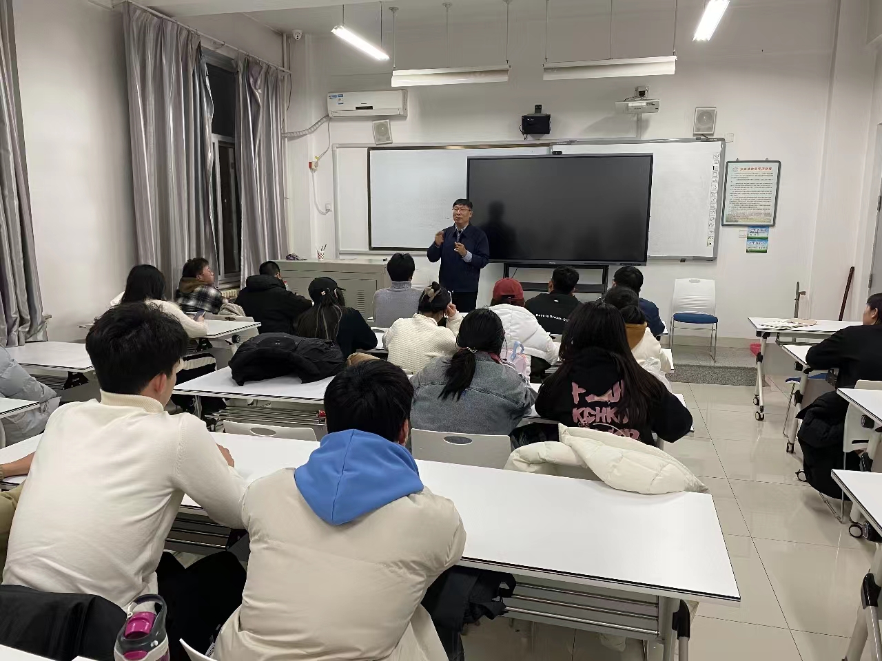 c24576845e874484bee79381a4c15050.jpg c24576845e874484bee79381a4c15050.jpg